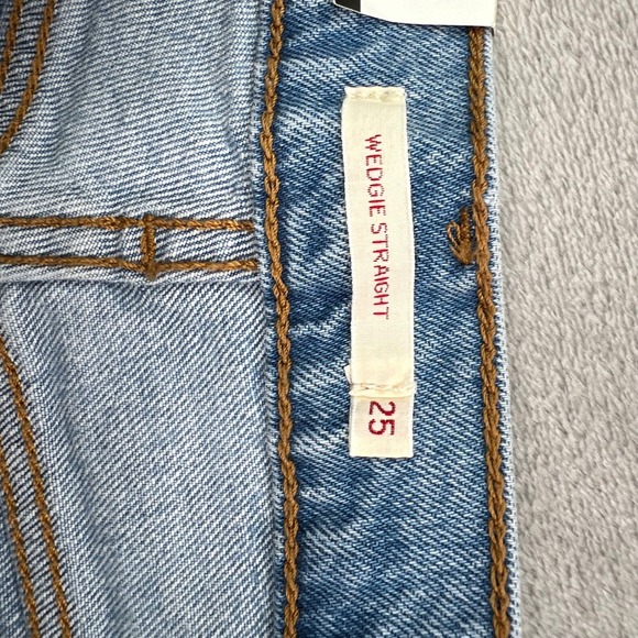 Levis Premium Wedgie Straight Jeans Womens 25 Blue Button Fly Distressed New Nwt - Picture 13 of 16